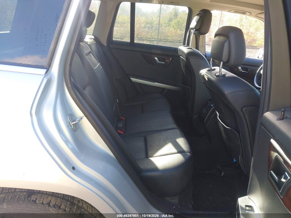 2011 Mercedes-Benz GLK 350 4MATIC photo 8