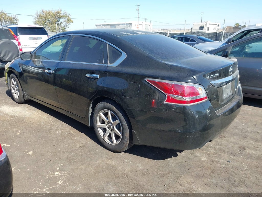 2015 Nissan Altima 2.5 S photo 3