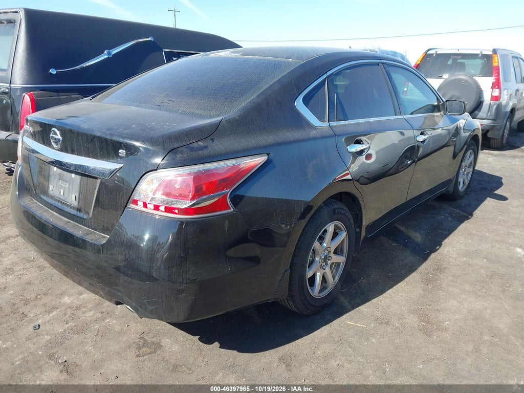 2015 Nissan Altima 2.5 S photo 4
