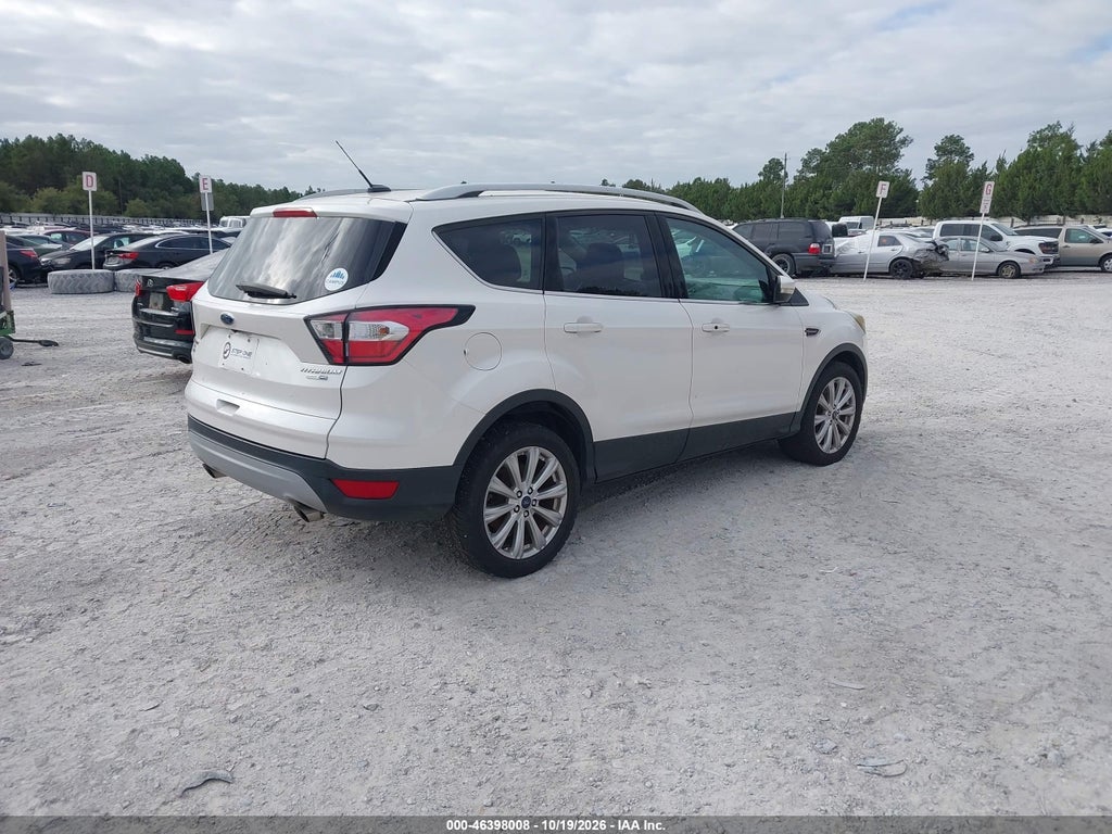 2017 Ford Escape Titanium photo 4