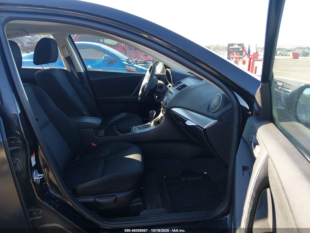 2010 Mazda MAZDA3 I Touring photo 5
