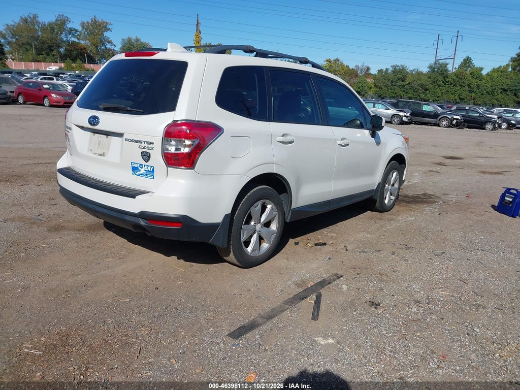 2016 Subaru Forester 2.5I Premium photo 4