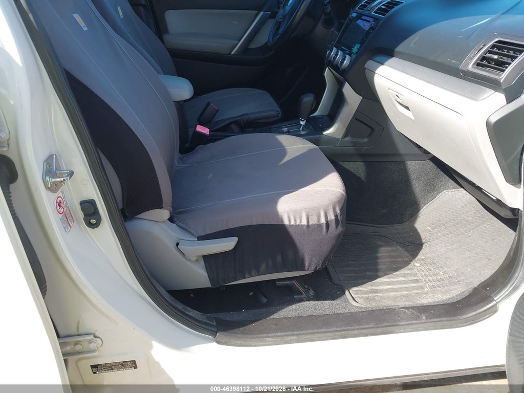 2016 Subaru Forester 2.5I Premium photo 5