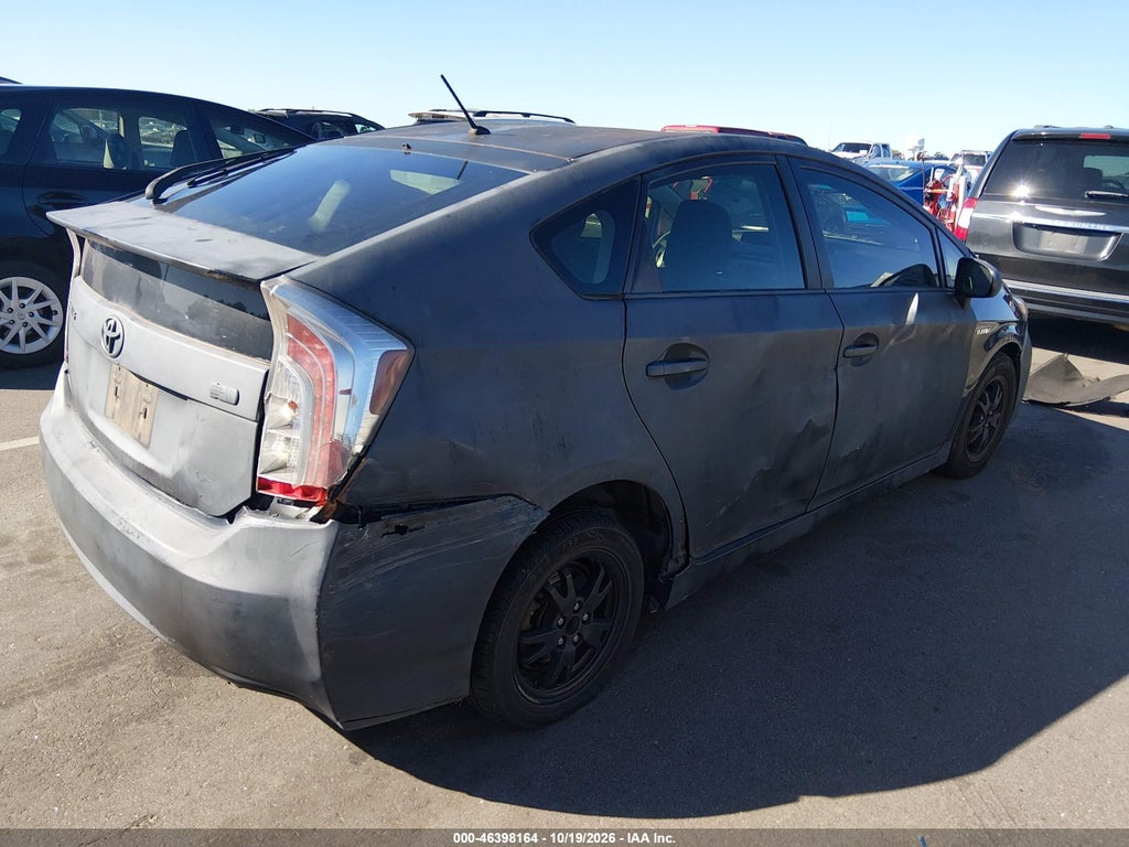 2012 Toyota Prius TWO photo 4