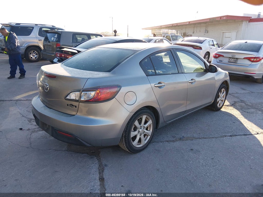 2010 Mazda MAZDA3 I Touring photo 4