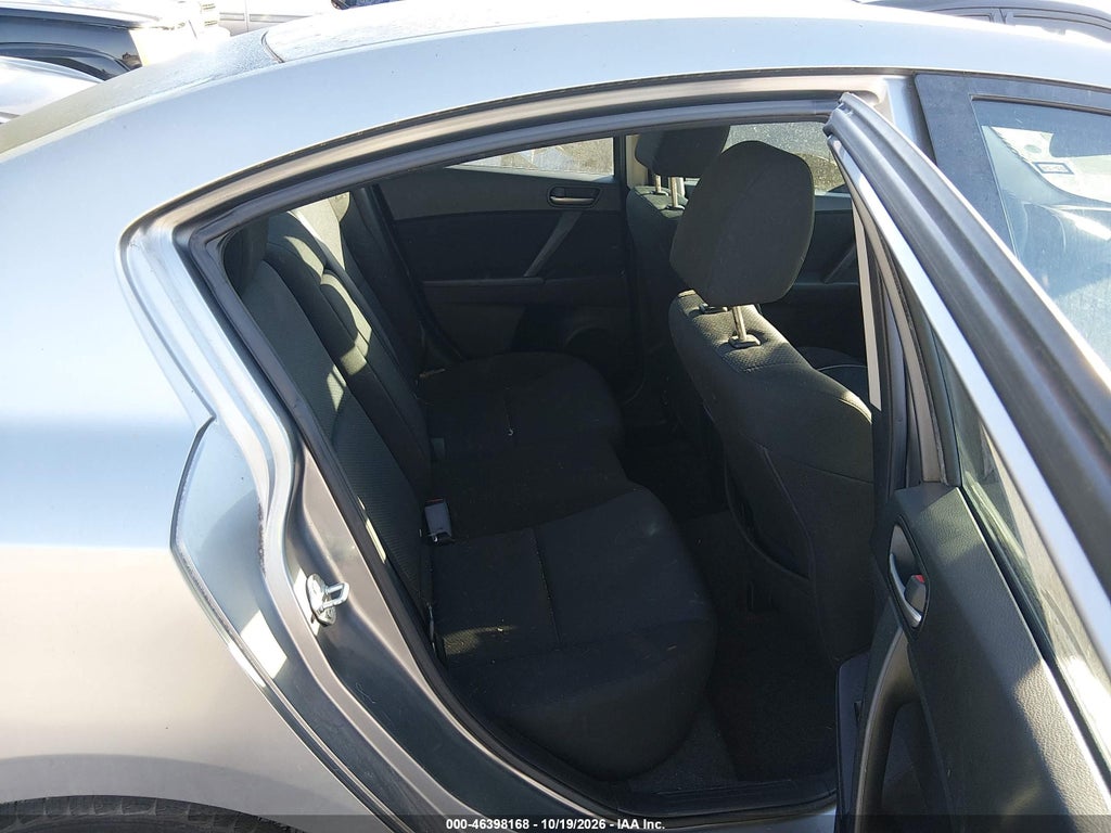 2010 Mazda MAZDA3 I Touring photo 8
