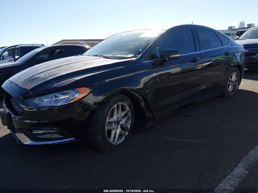 2015 Ford Fusion SE photo 2
