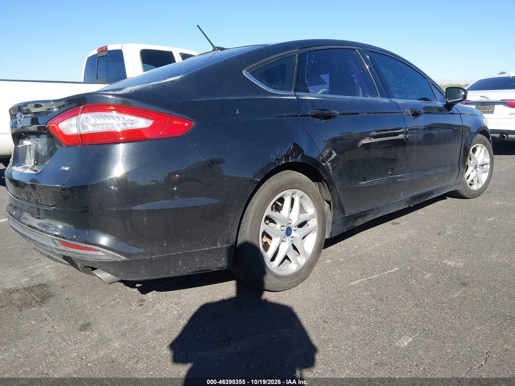 2015 Ford Fusion SE photo 4