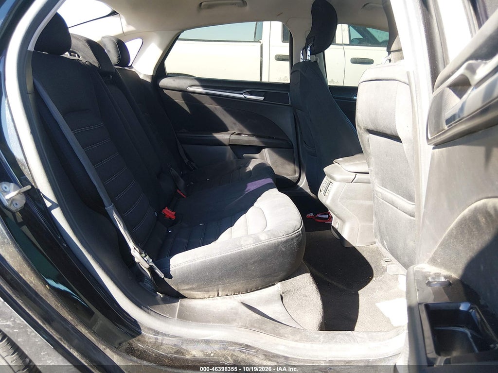 2015 Ford Fusion SE photo 8
