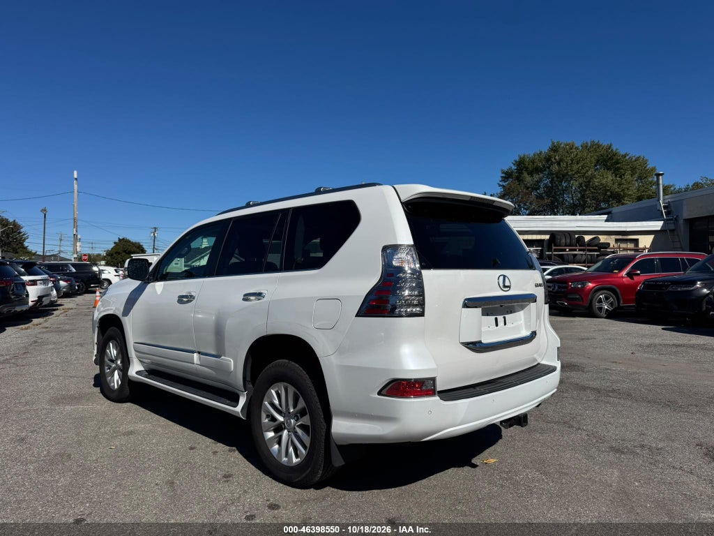 2019 Lexus GX 460 photo 3