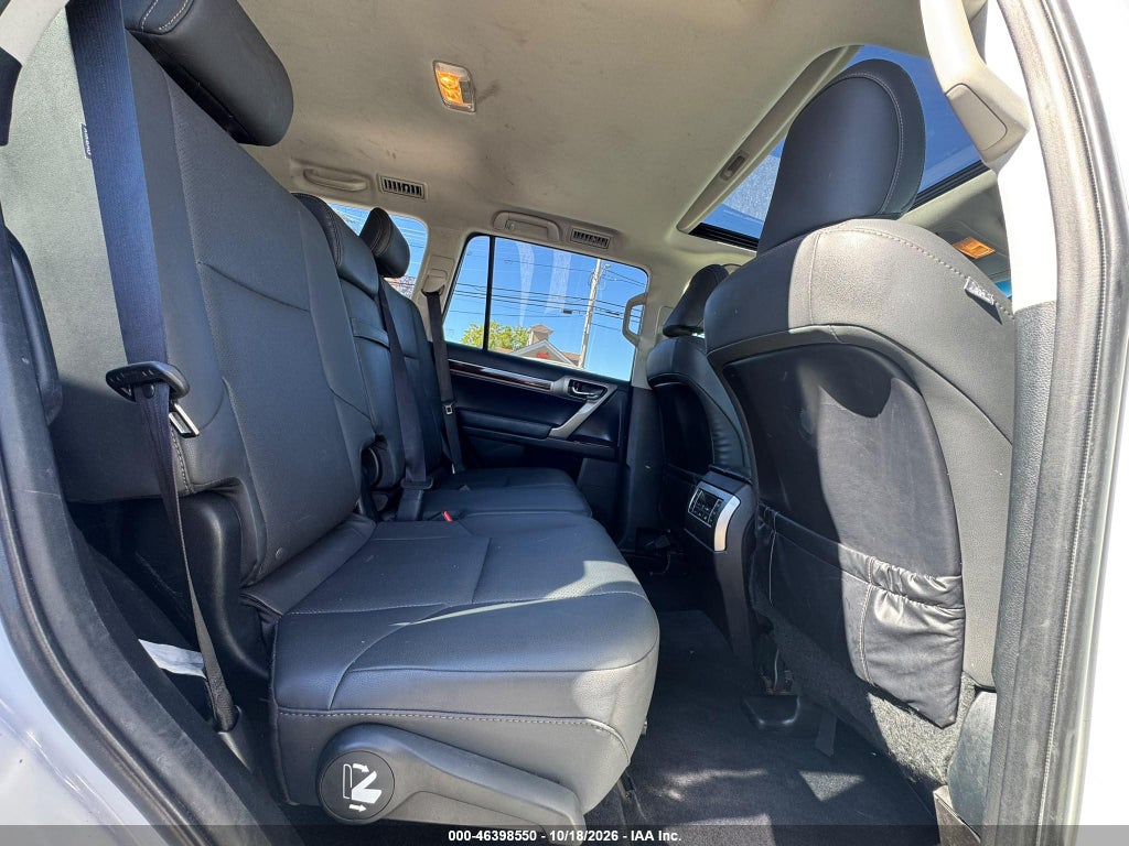 2019 Lexus GX 460 photo 6