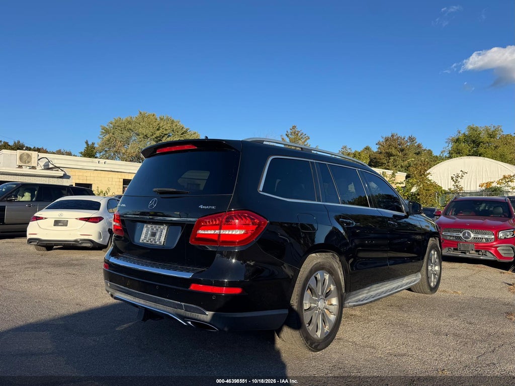 2017 Mercedes-Benz GLS 450 4MATIC photo 4
