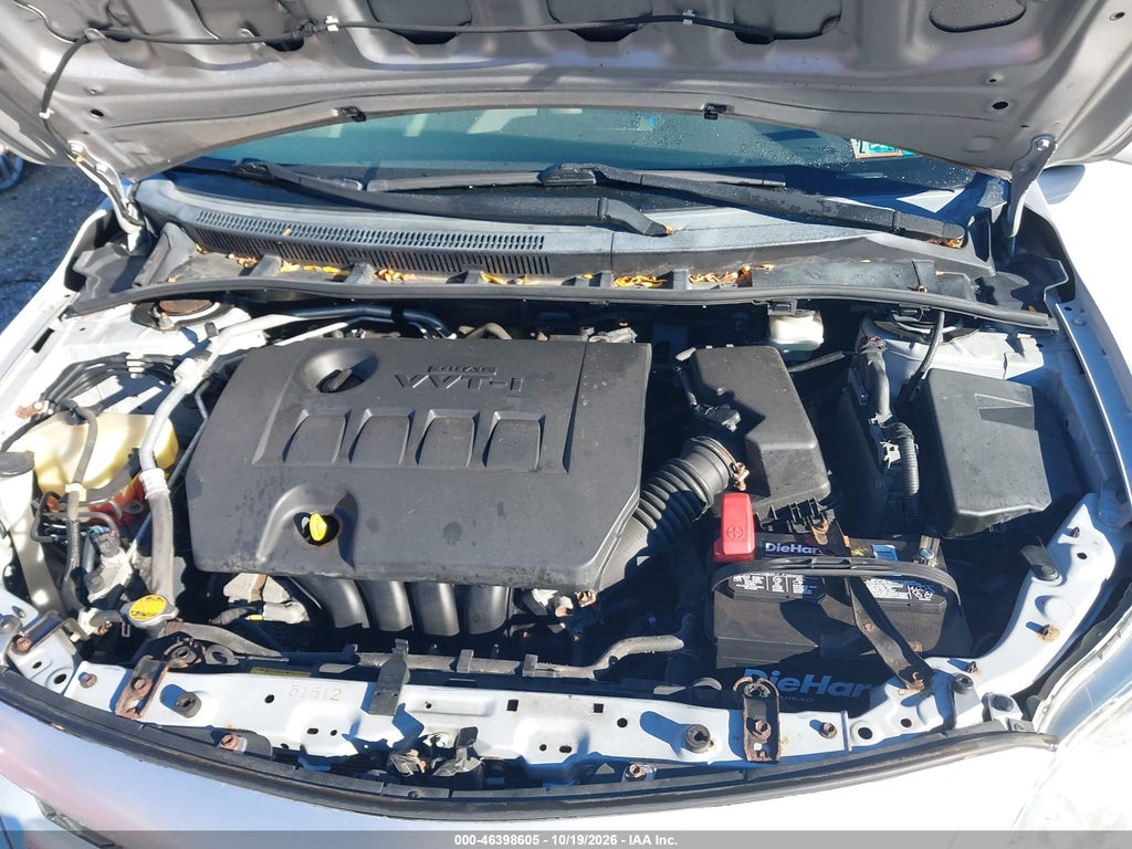 2012 Toyota Corolla LE photo 10