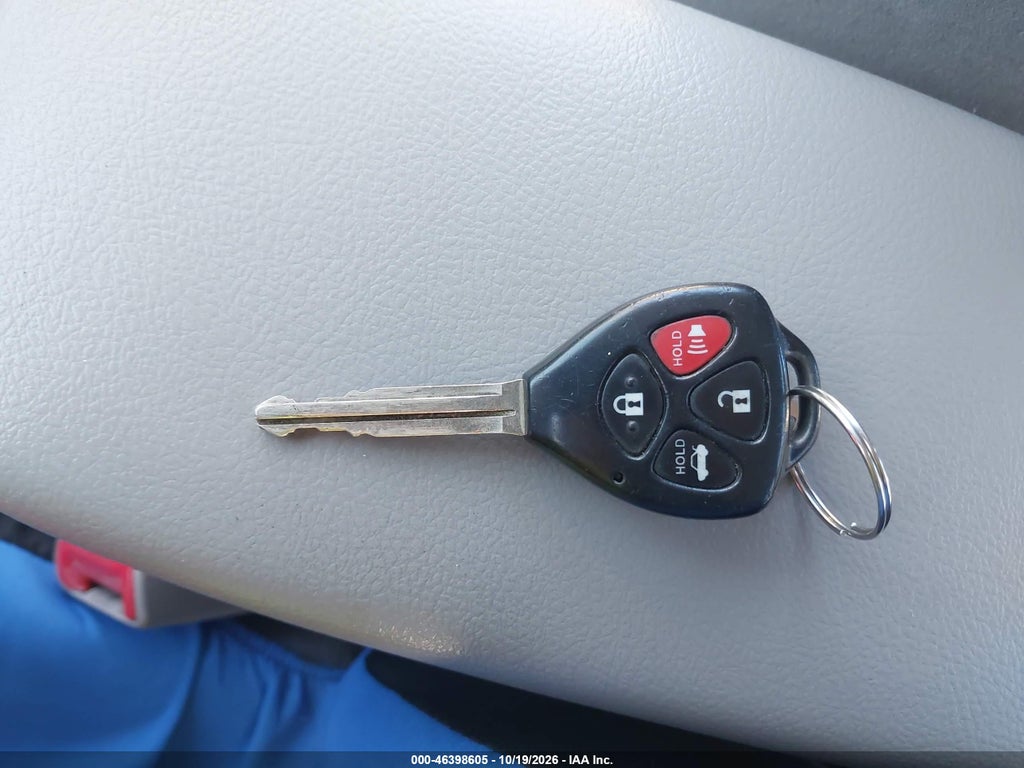 2012 Toyota Corolla LE photo 11