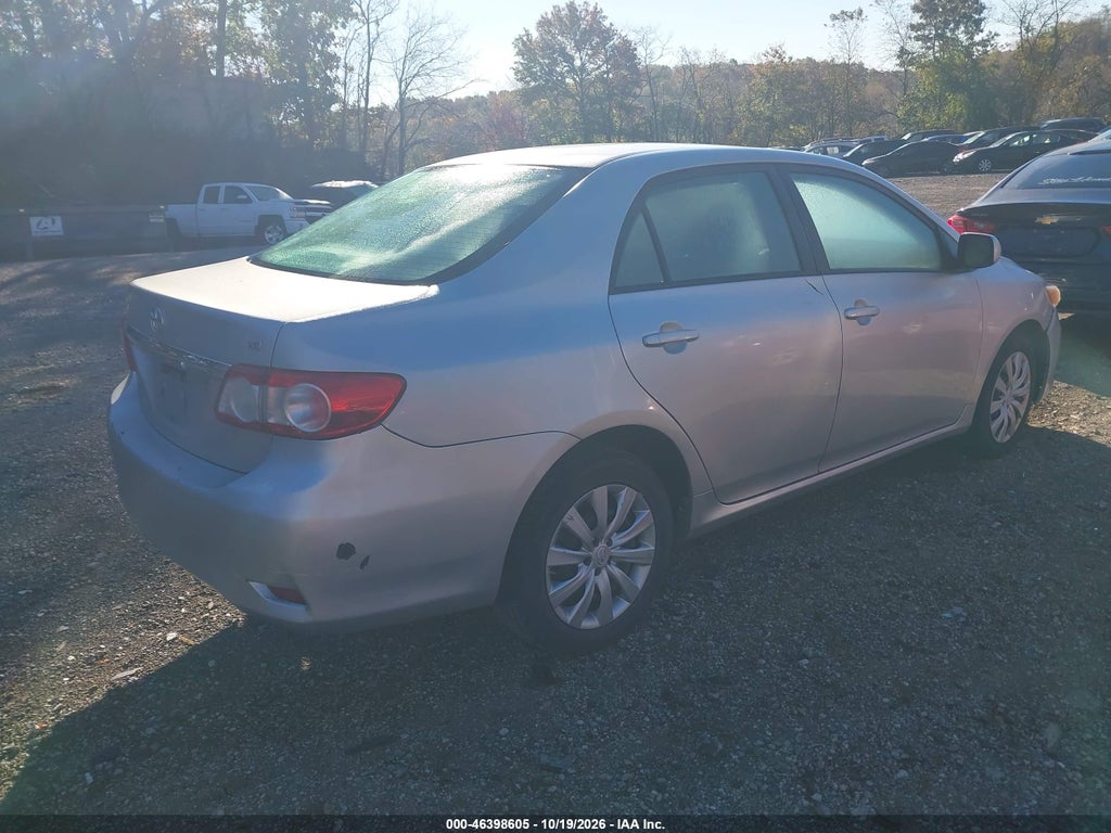 2012 Toyota Corolla LE photo 4