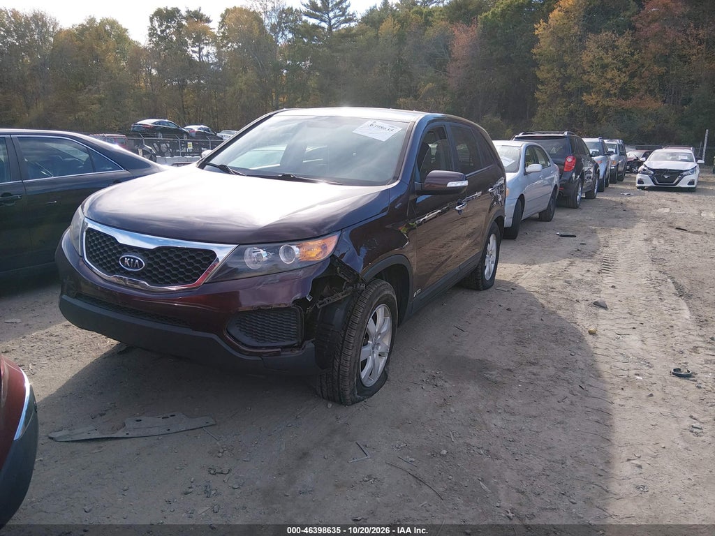 2013 Kia Sorento LX photo 2