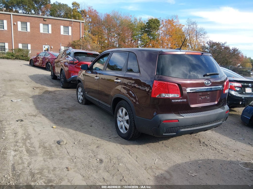2013 Kia Sorento LX photo 3