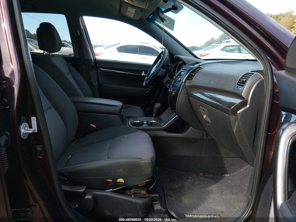 2013 Kia Sorento LX photo 5