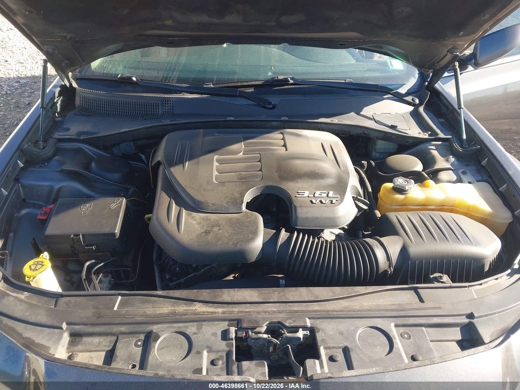 2013 Chrysler 300 Motown photo 10