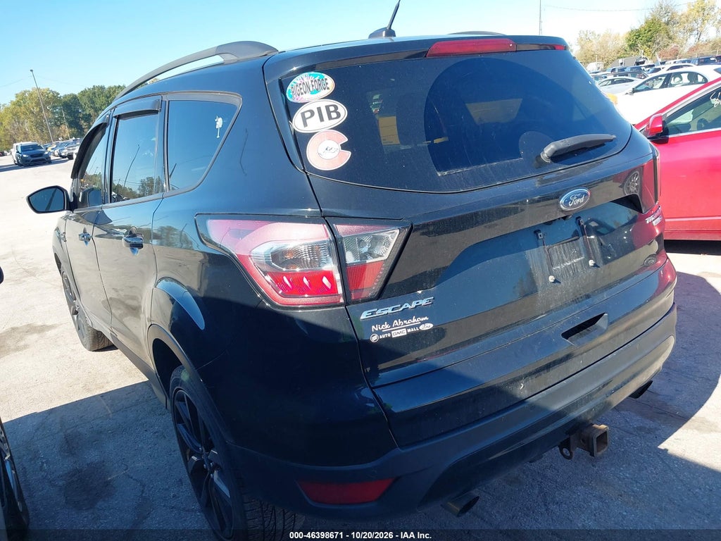 2017 Ford Escape Titanium photo 3