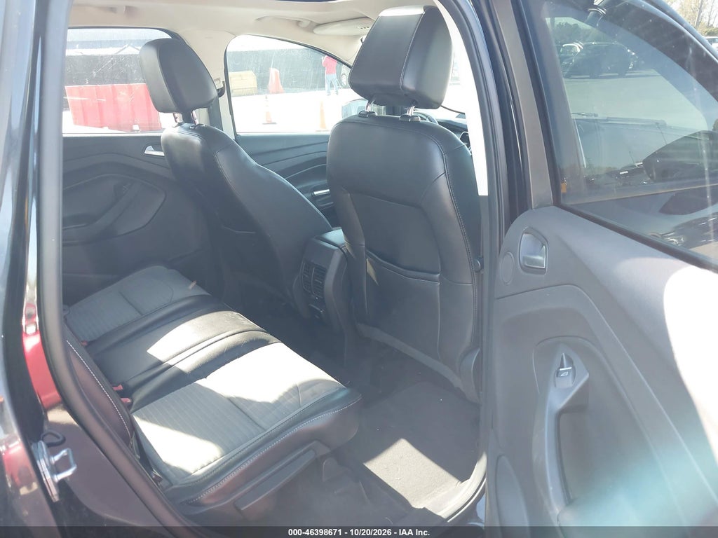 2017 Ford Escape Titanium photo 8