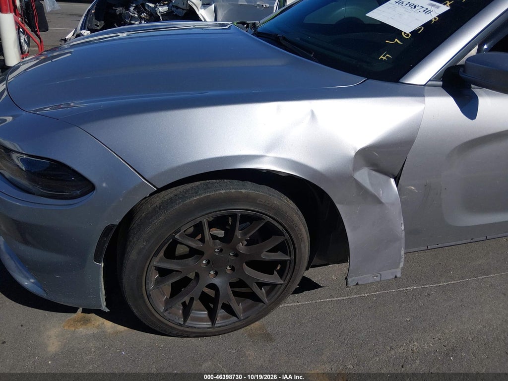2015 Dodge Charger SE photo 6