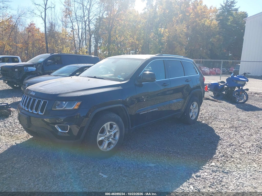 2015 Jeep Grand Cherokee Laredo photo 2