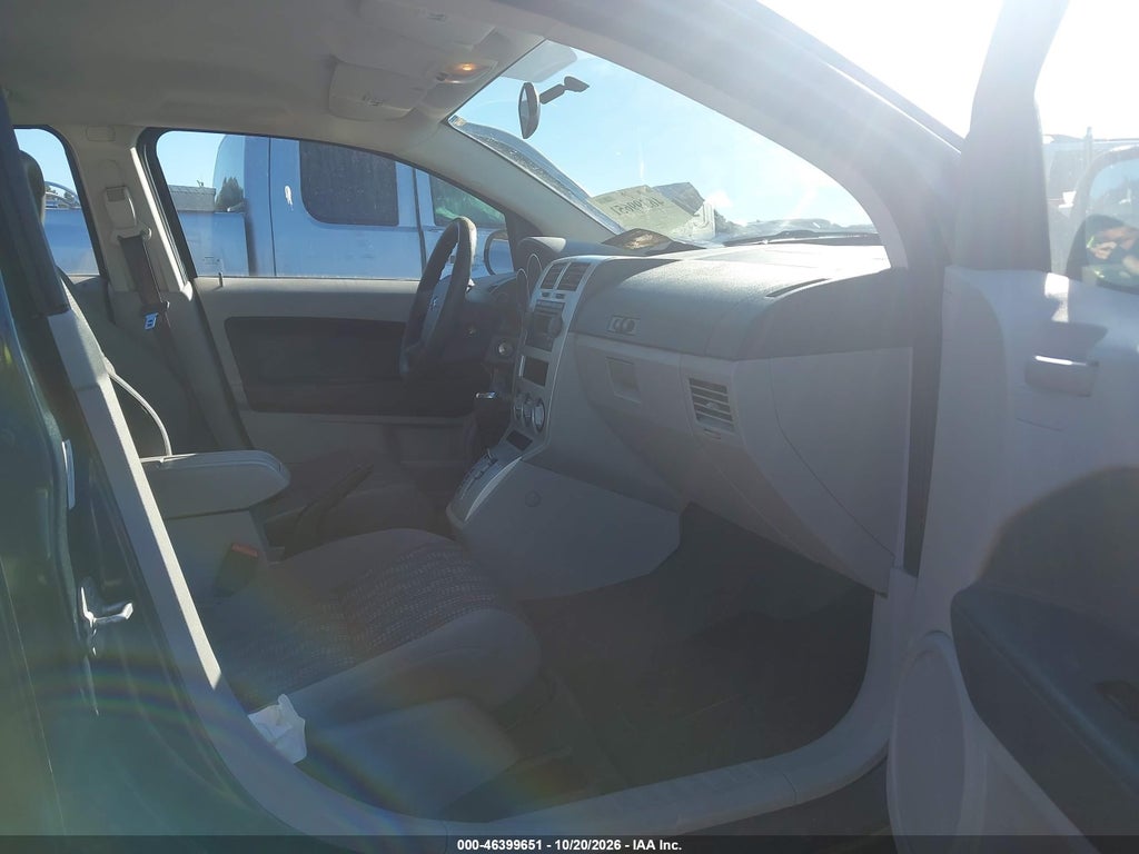 2007 Dodge Caliber SXT photo 5