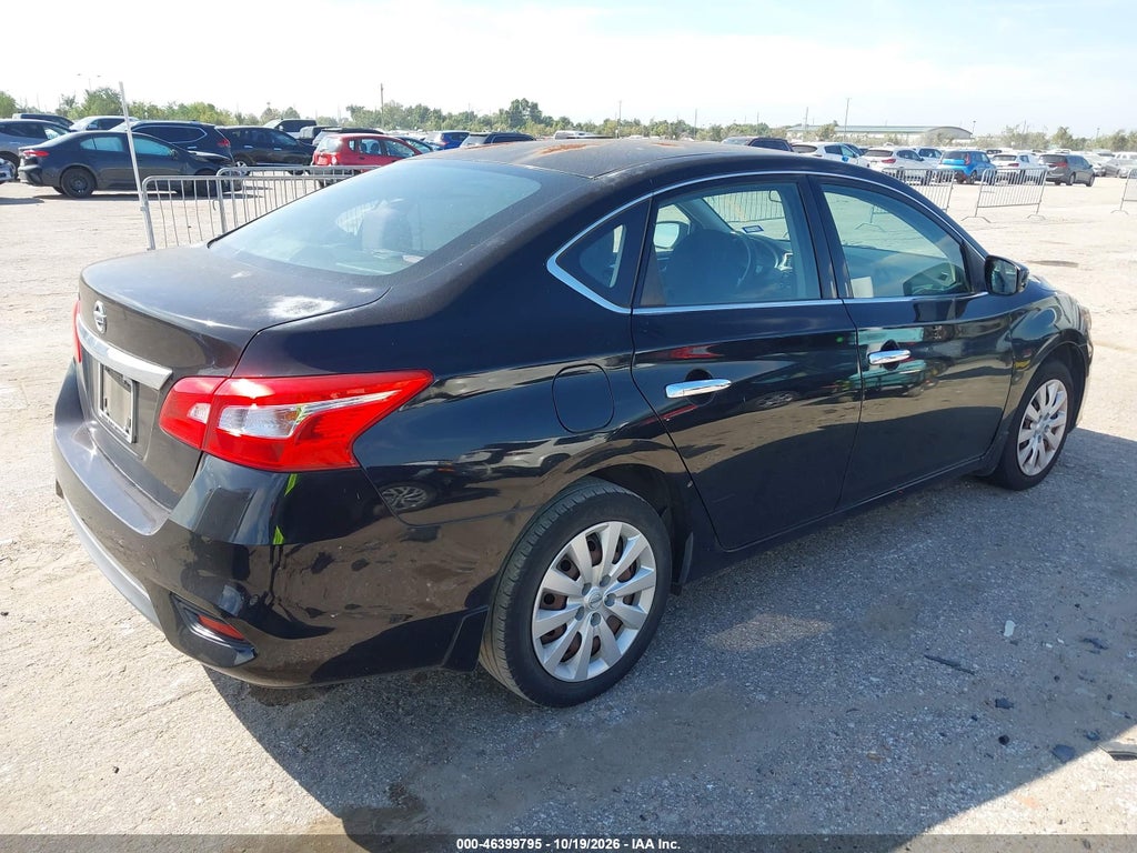 2016 Nissan Sentra S photo 4