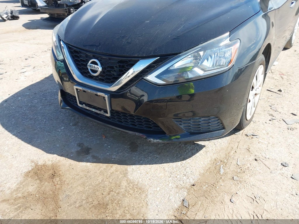 2016 Nissan Sentra S photo 6