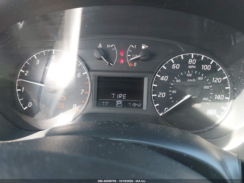 2016 Nissan Sentra S photo 7
