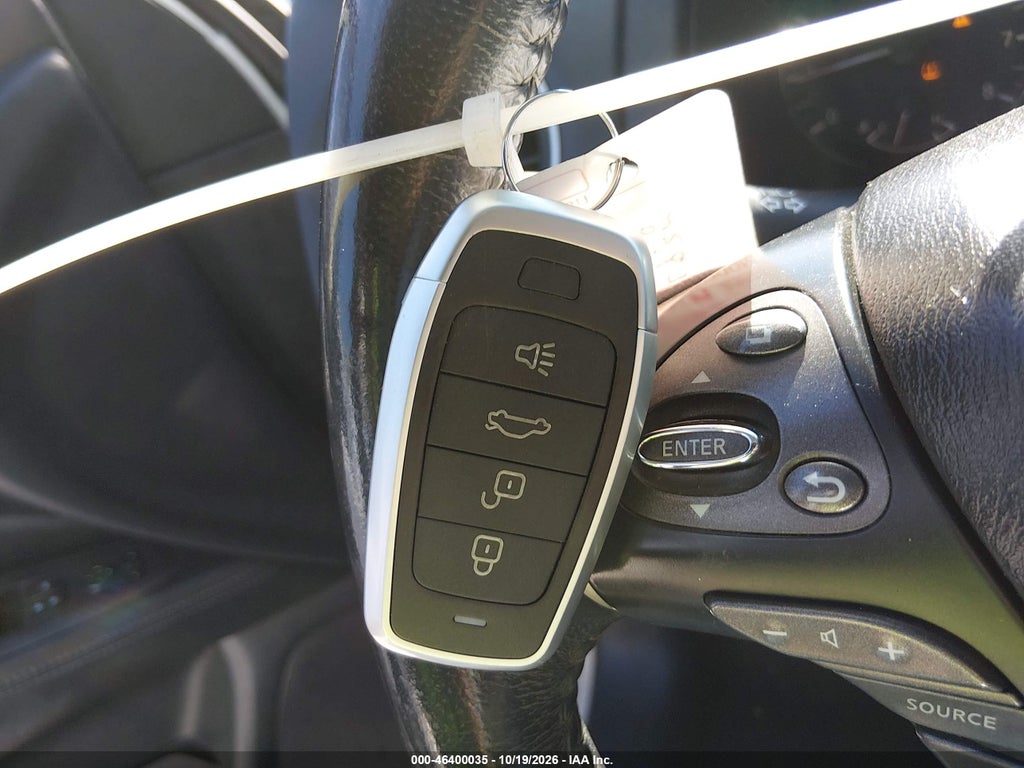 2014 Nissan Pathfinder Platinum photo 11