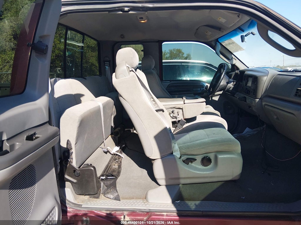 2004 Ford F-350 Lariat/XL/XLT photo 8