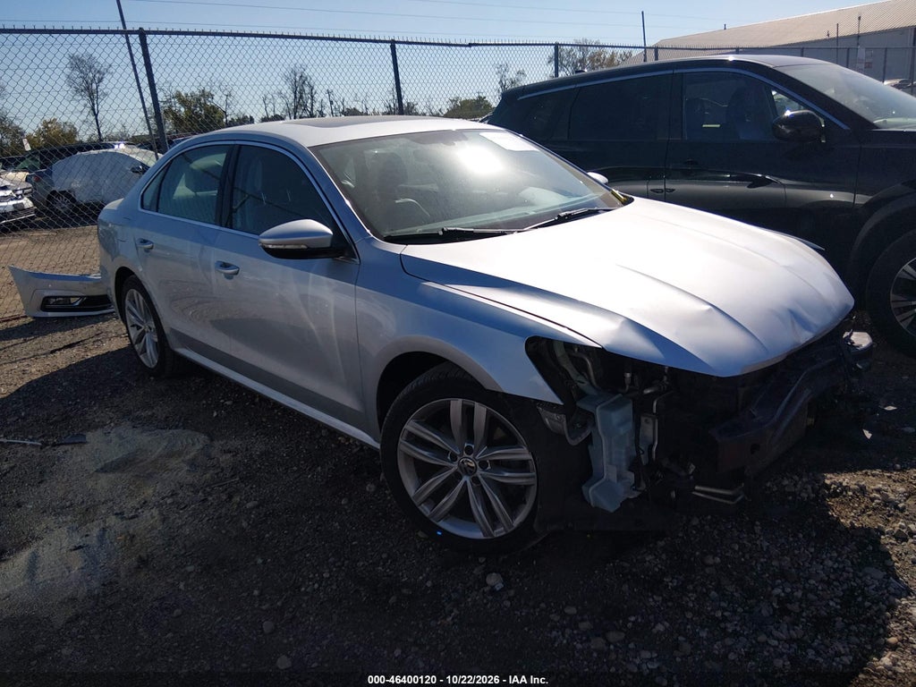 2018 Volkswagen Passat 2.0T SE photo 1