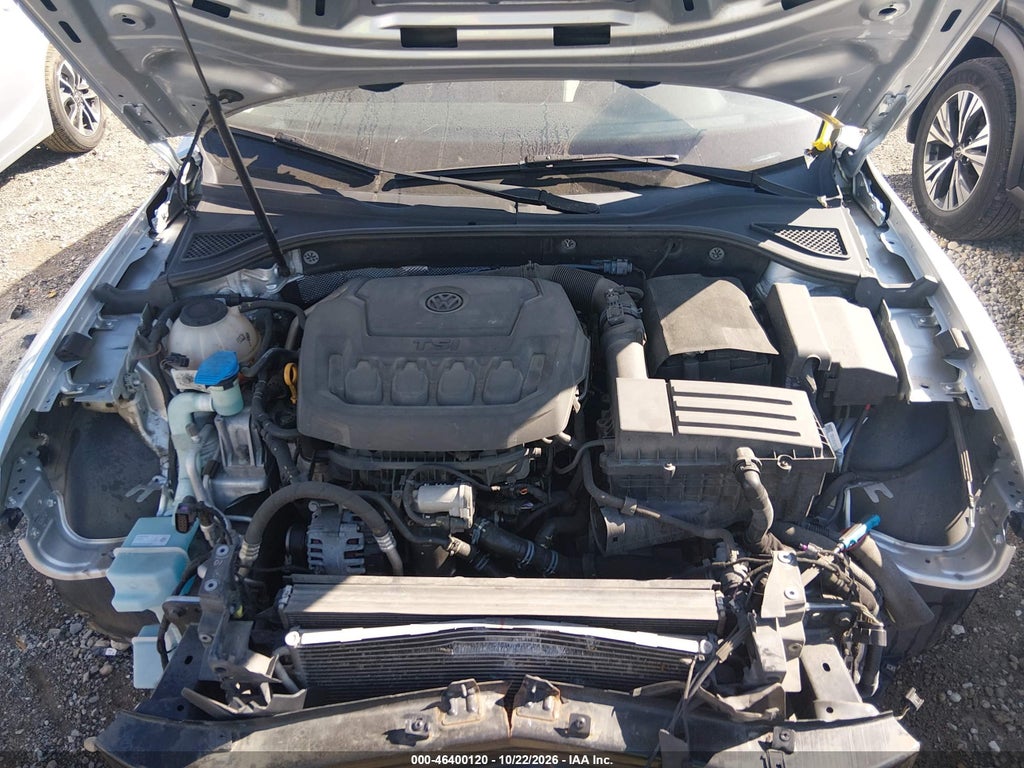 2018 Volkswagen Passat 2.0T SE photo 10