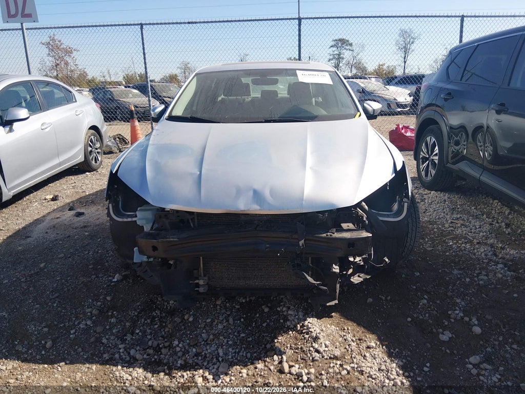 2018 Volkswagen Passat 2.0T SE photo 6