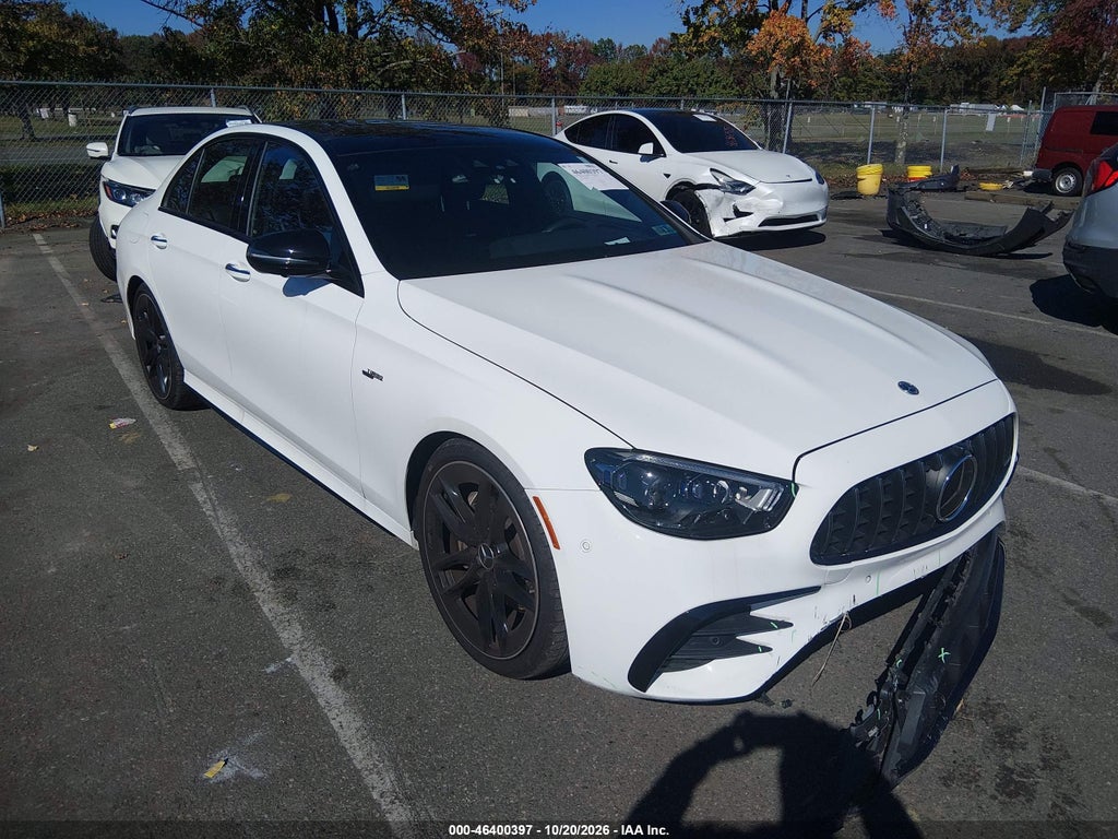 MERCEDES-BENZ A-  2023