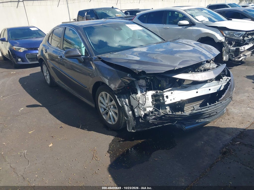 TOYOTA CAMRY 2023