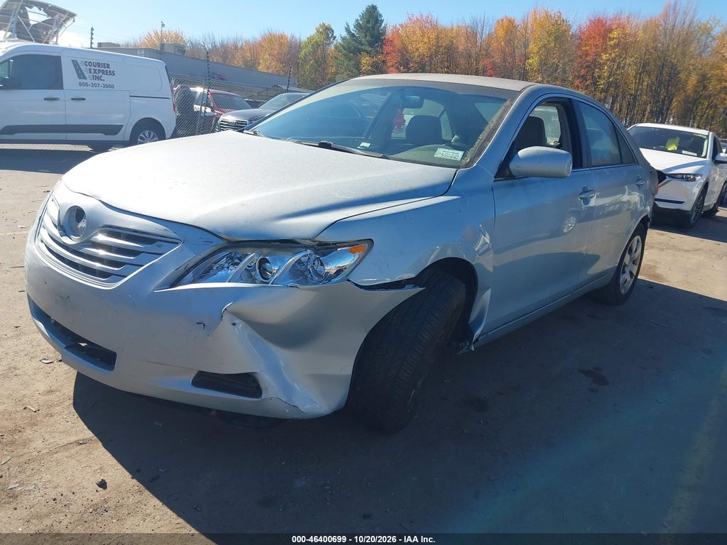 2007 Toyota Camry LE photo 2