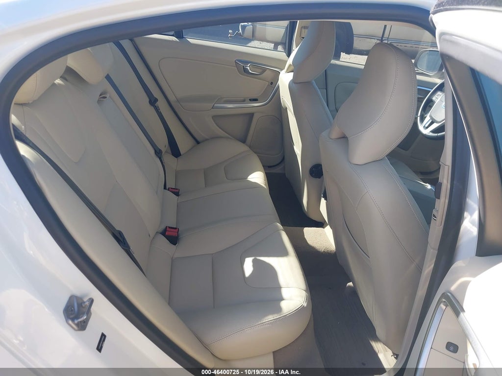 2015 Volvo S60 T5 Premier photo 8