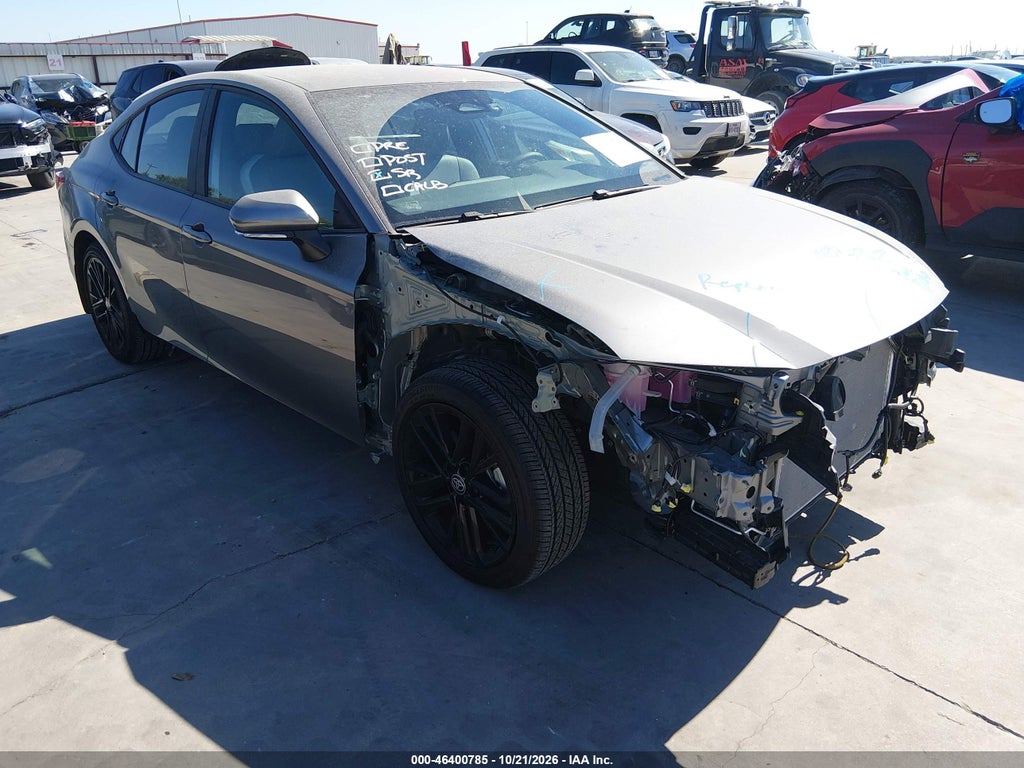 TOYOTA CAMRY 2026