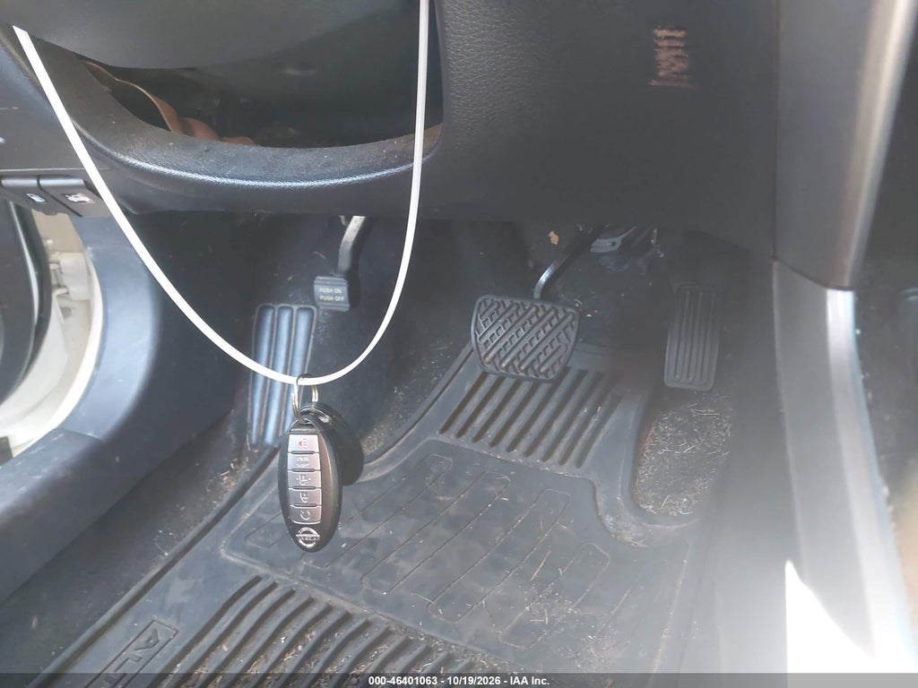 2015 Nissan Altima 2.5 SV photo 11