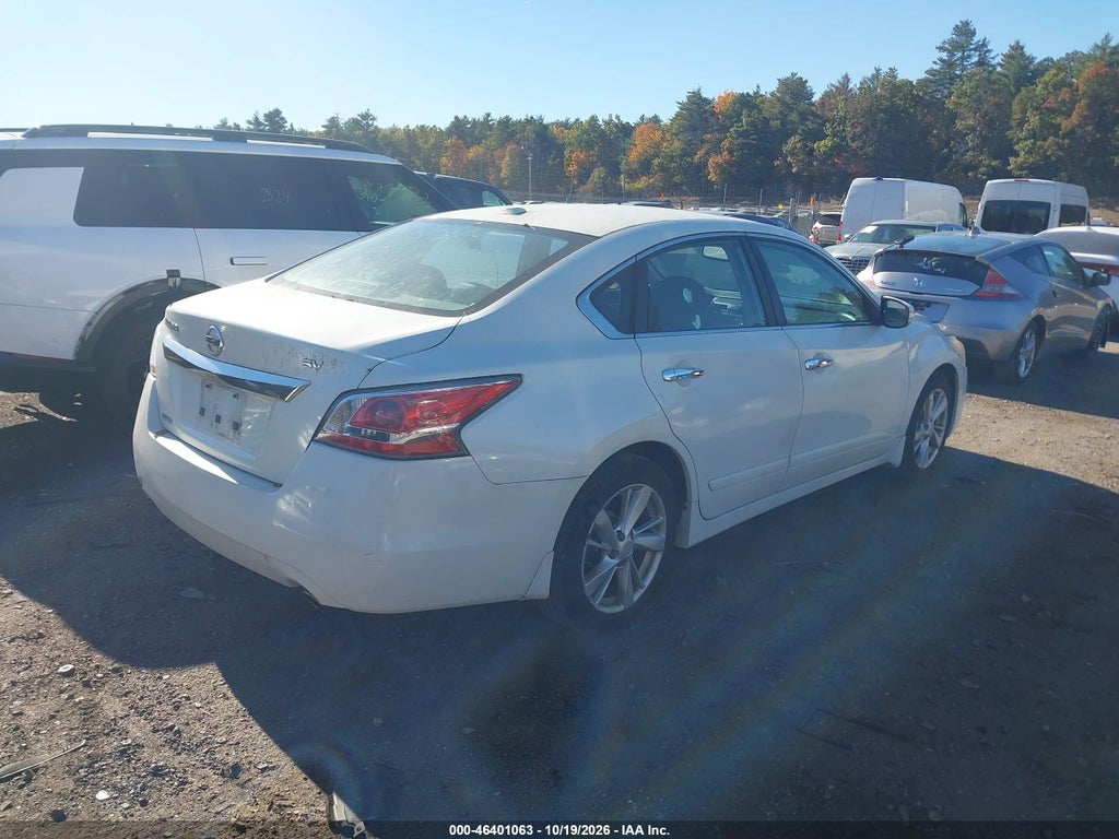 2015 Nissan Altima 2.5 SV photo 4