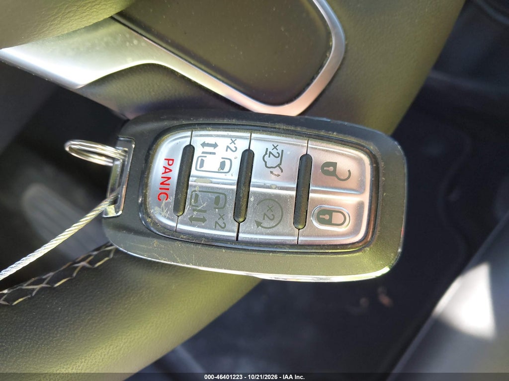 2026 Chrysler Pacifica Select photo 11