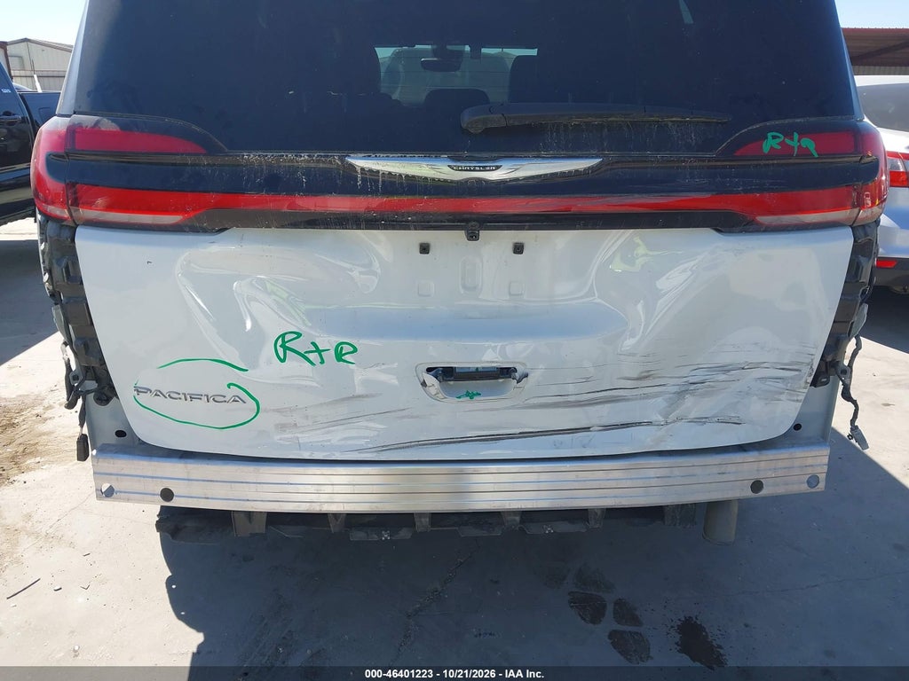 2026 Chrysler Pacifica Select photo 6