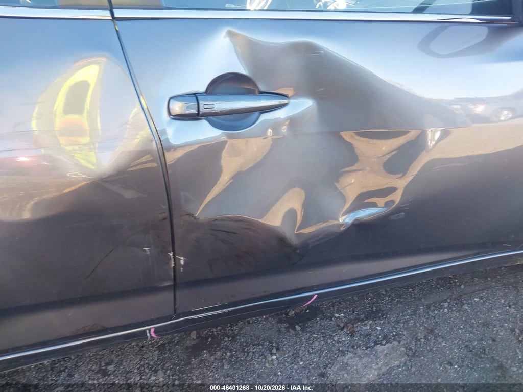 2025 Nissan Sentra SV photo 6