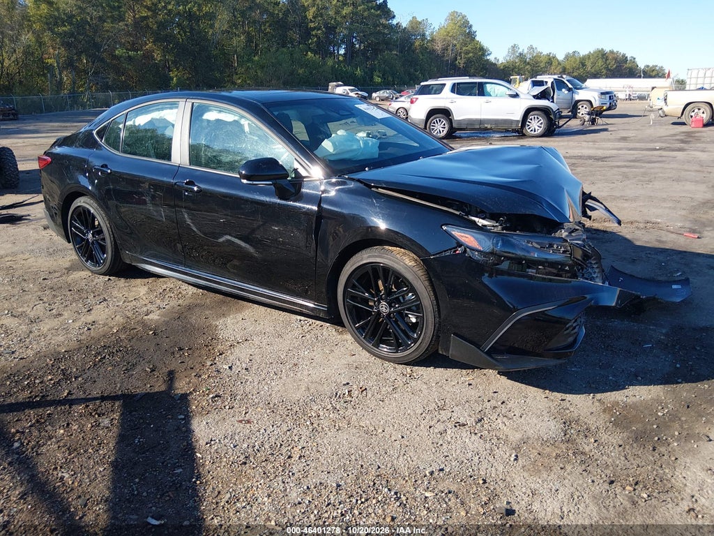 TOYOTA CAMRY 2025