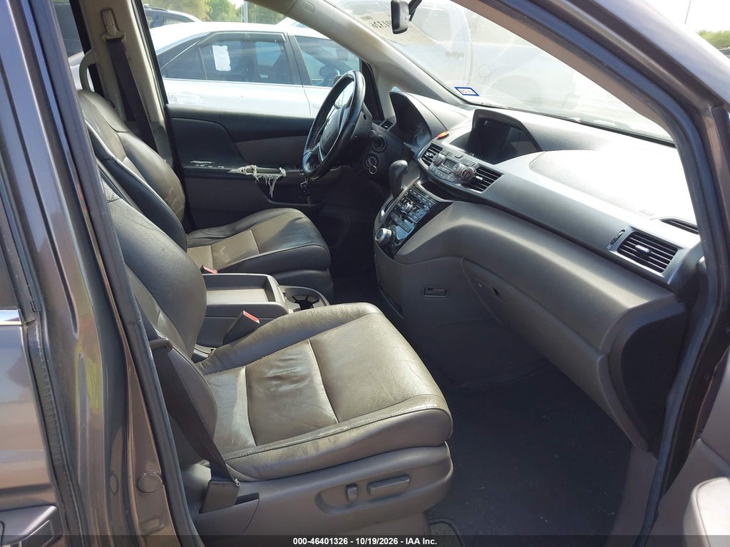 2013 Honda Odyssey EX-L photo 5
