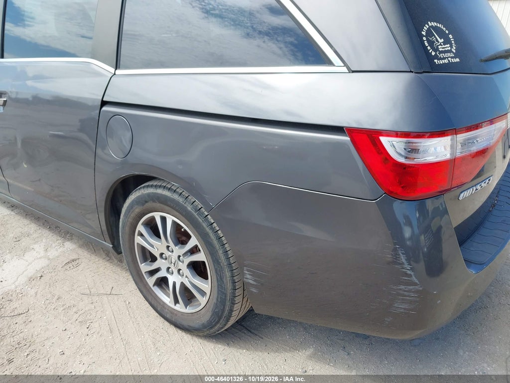 2013 Honda Odyssey EX-L photo 6
