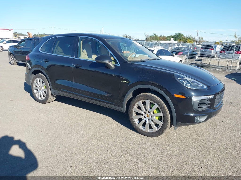 2016 Porsche Cayenne E-Hybrid S photo 1